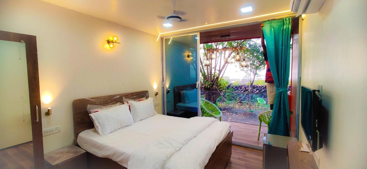The Koasta Sea View Resort Korlai Exterior foto